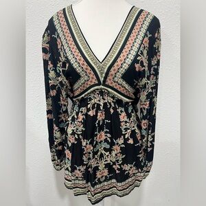ROSE & OLIVE Floral Boho Tunic Top EUC
